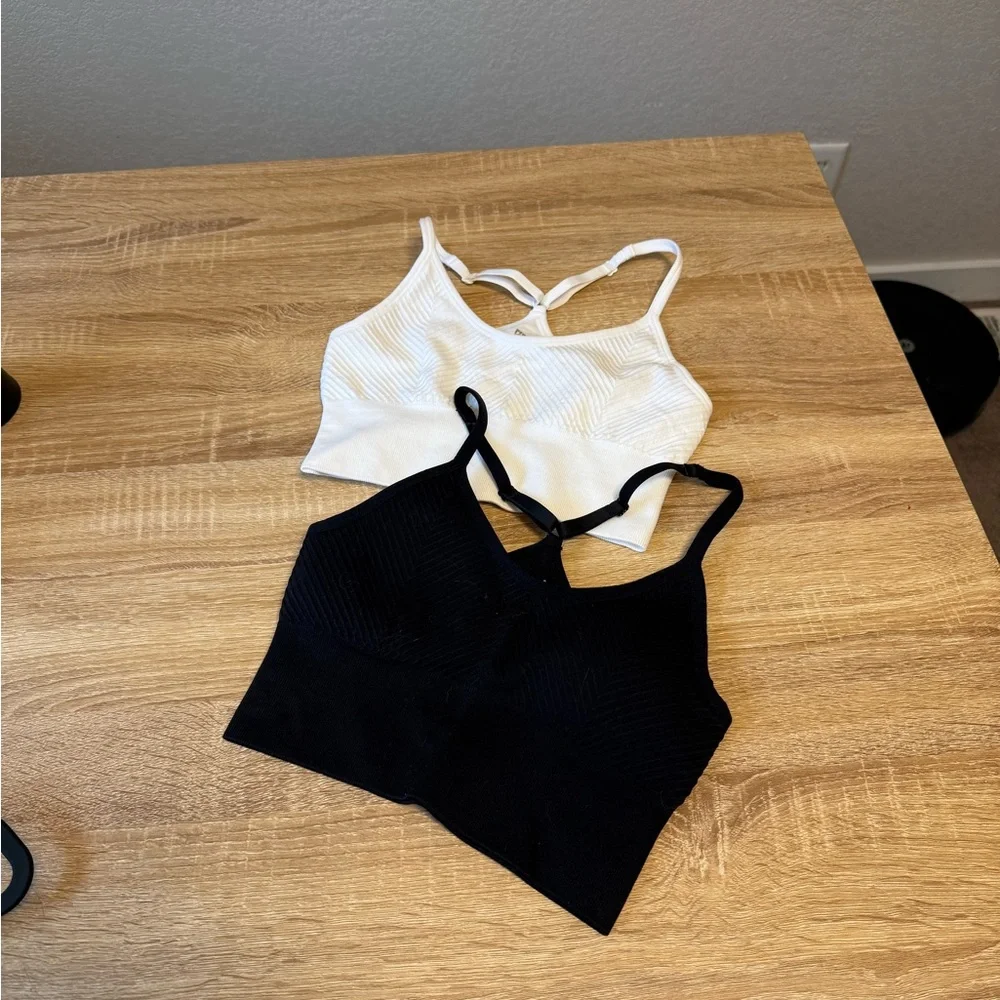 Black and White Ribbed sports-bras! - Picture 2 of 4